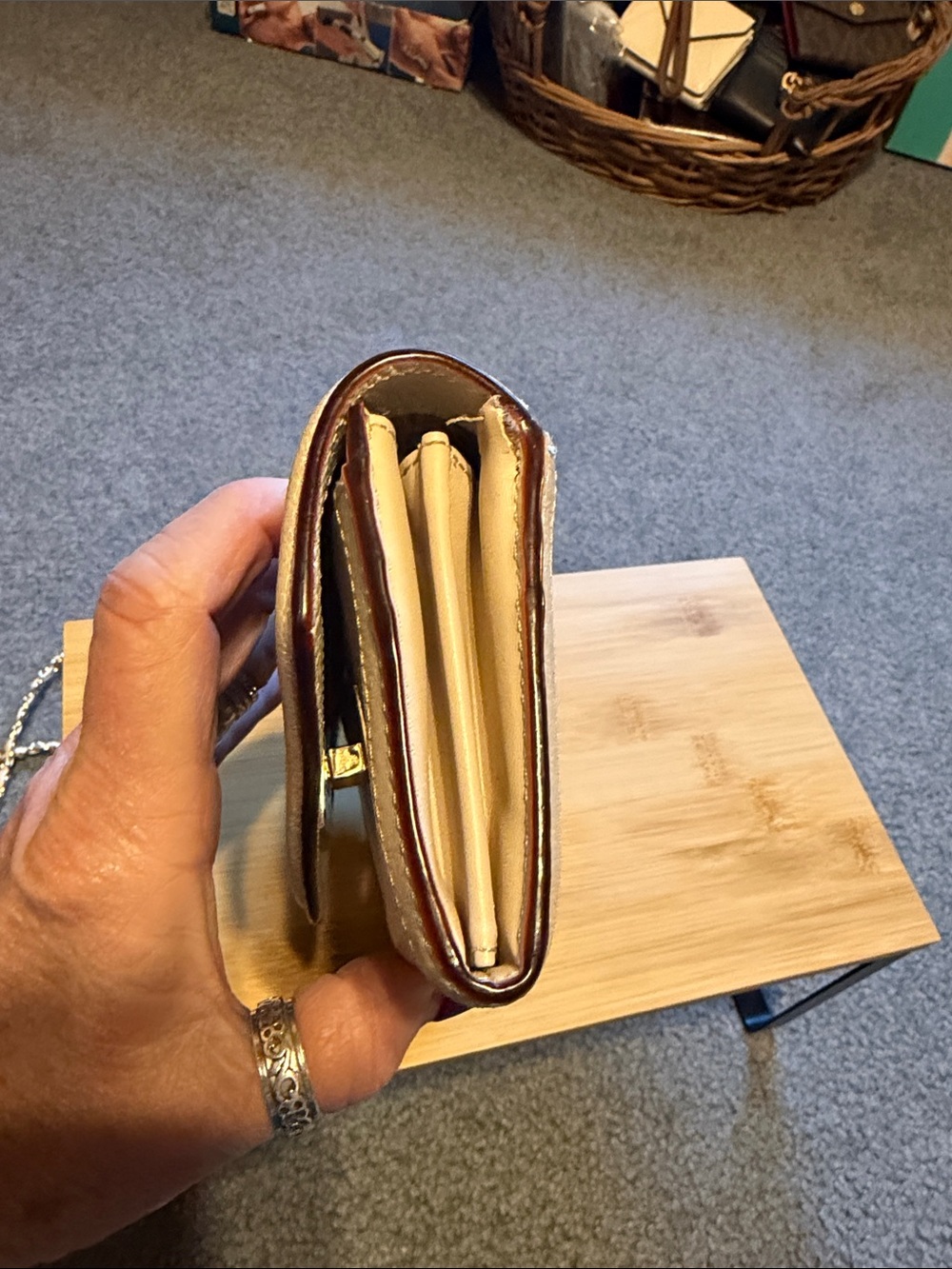 Kate Spade wallet, beige leather I added a chain for Crossbody - Picture 4 of 8